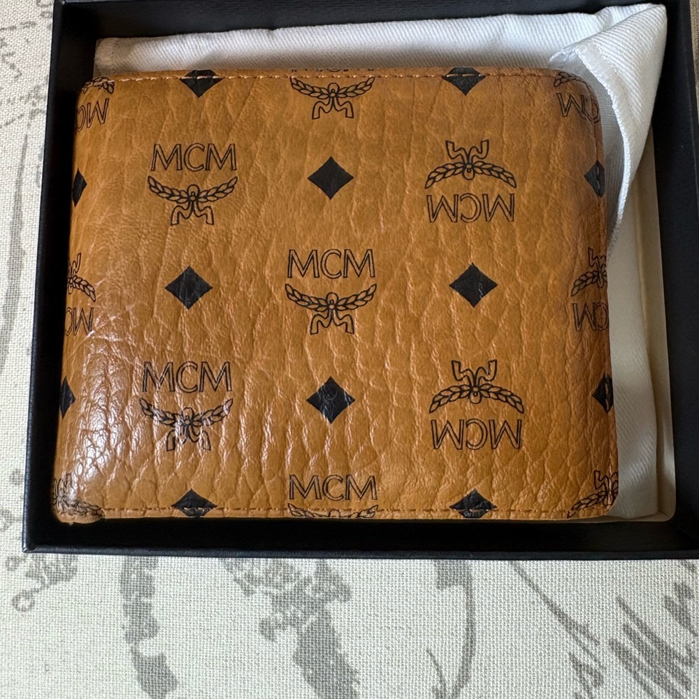 MCM Cognac mens wallet - 100% authentic